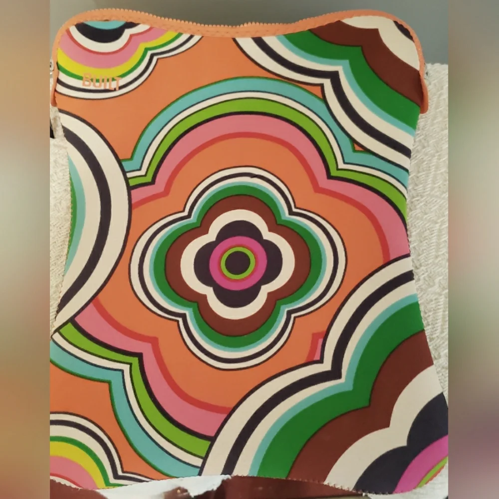 BUILT BRAND CLOTH ZIPPER COMPUTER SLEEVE.60'S THEME ABSTRACT DESIGN 14½
